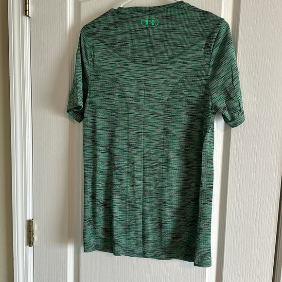 Men’s Under Armour Small “The Seamless Tee” Green T-shirt - Picture 4 of 5